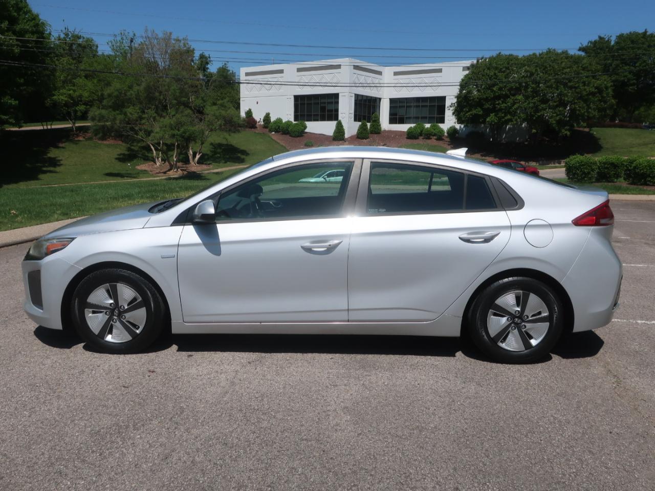 Hyundai Ioniq Hybrid Blue 2018