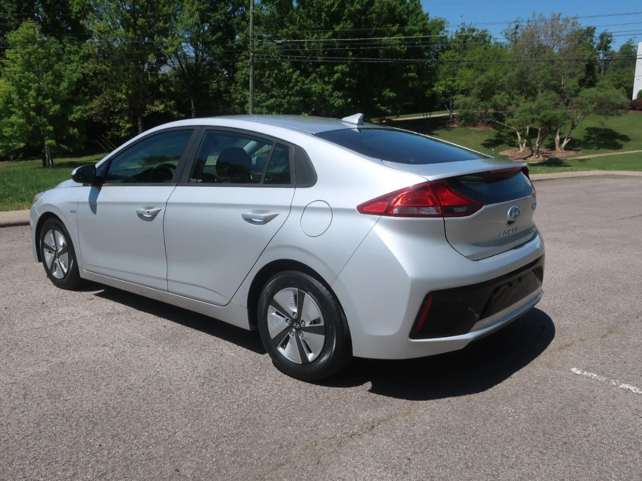 Hyundai Ioniq Hybrid Blue 2018