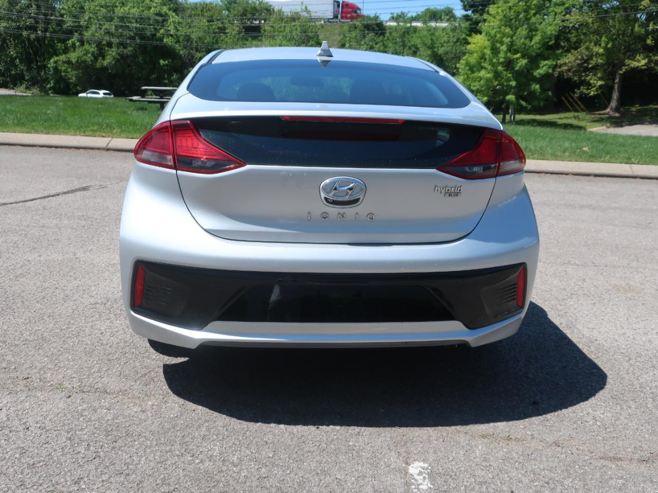 Hyundai Ioniq Hybrid Blue 2018