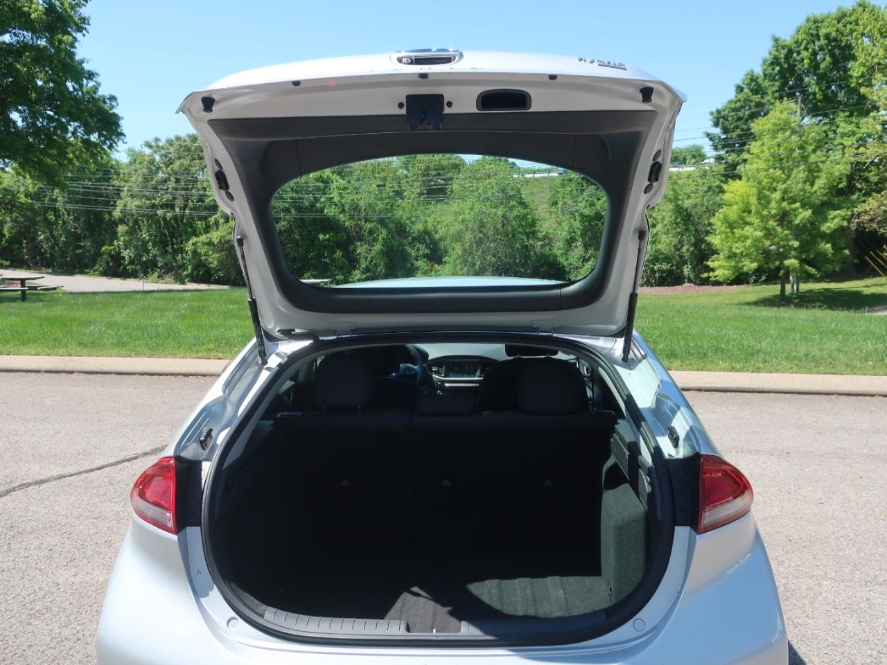 Hyundai Ioniq Hybrid Blue 2018