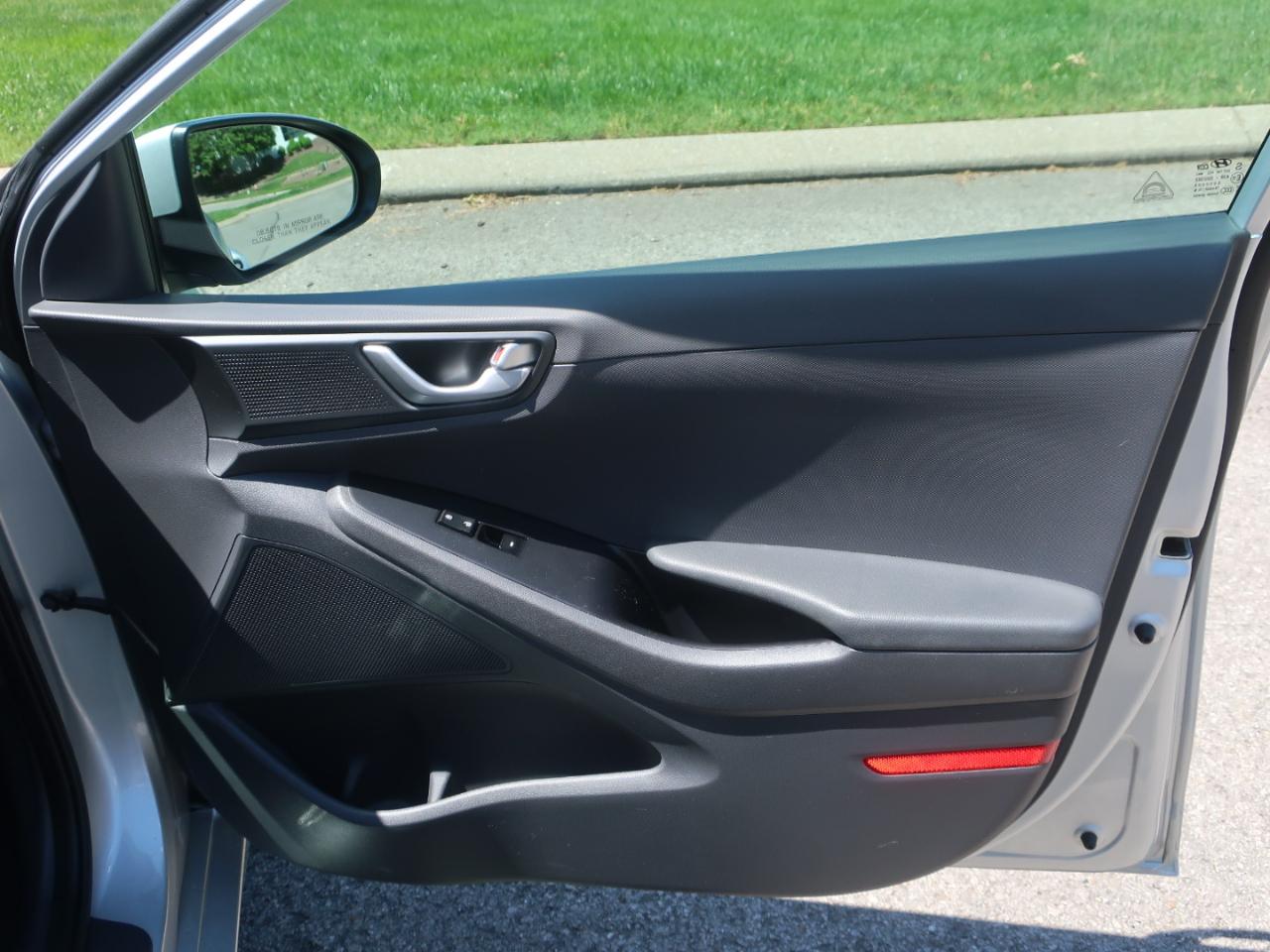 Hyundai Ioniq Hybrid Blue 2018