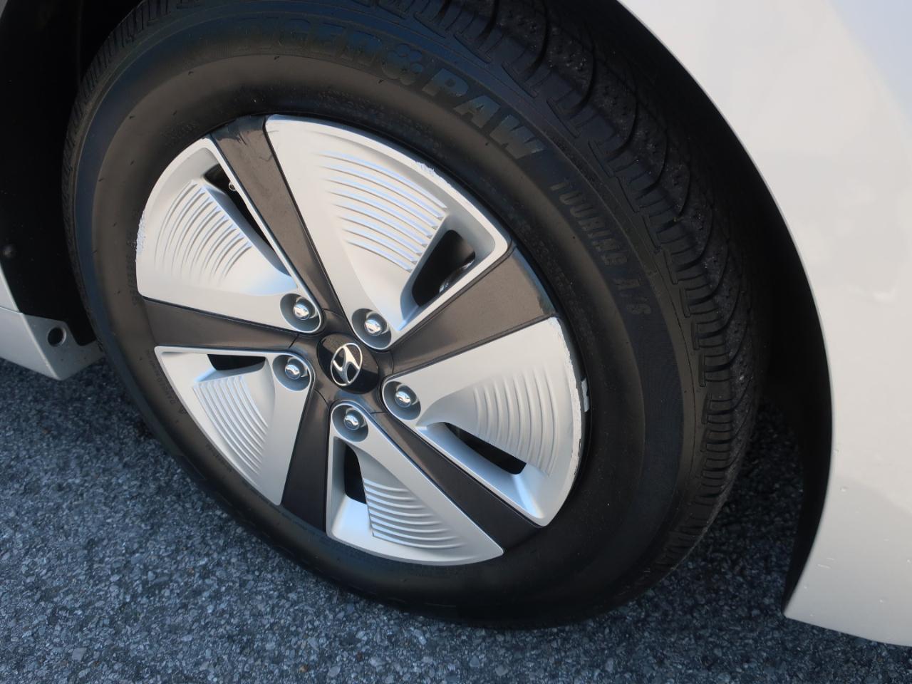 Hyundai Ioniq Hybrid Blue 2018