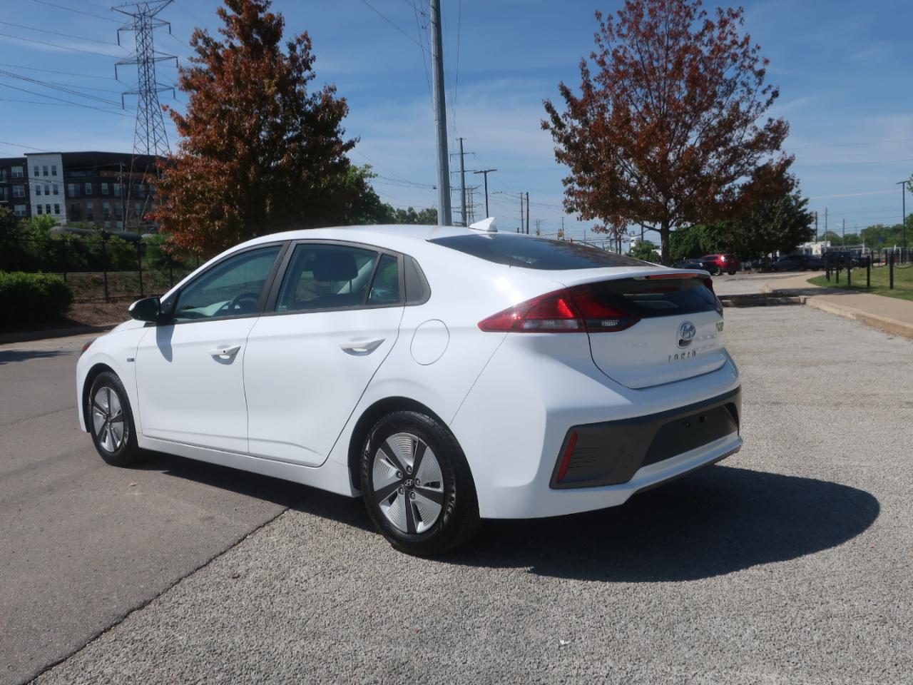 Hyundai Ioniq Hybrid Blue 2020