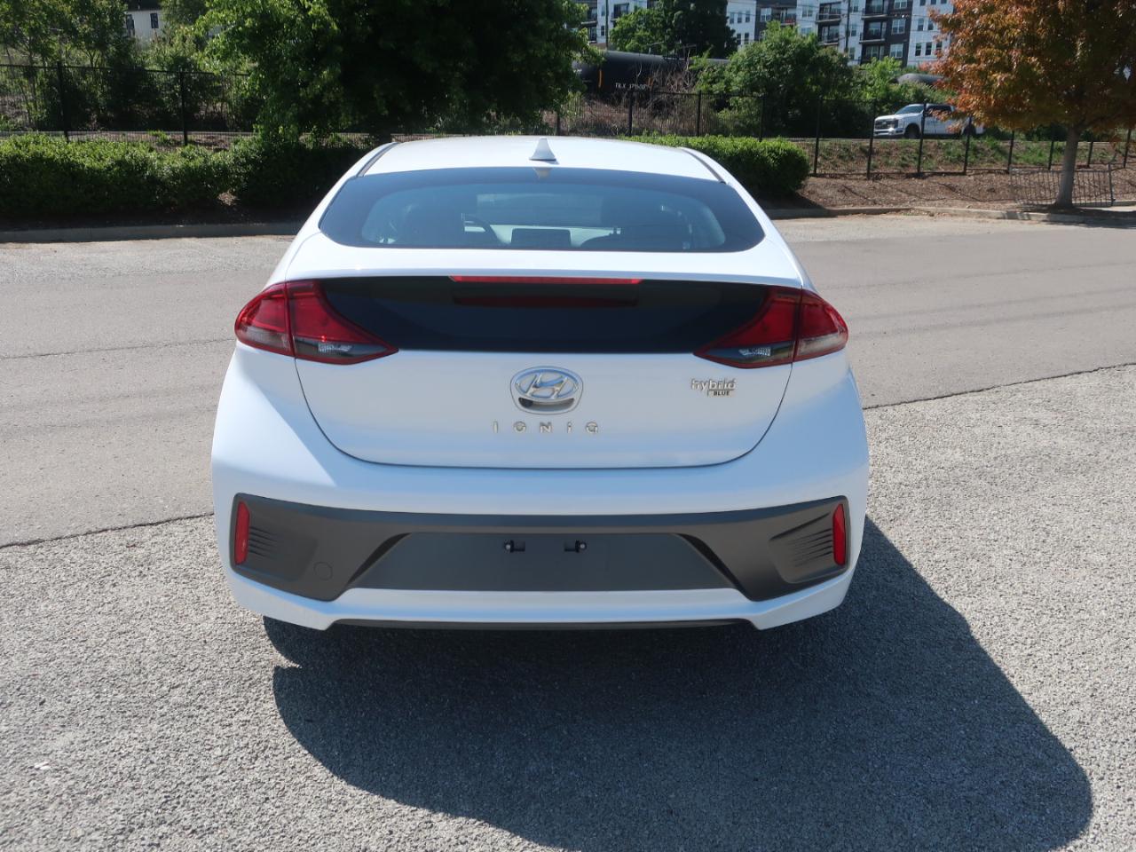 Hyundai Ioniq Hybrid Blue 2020