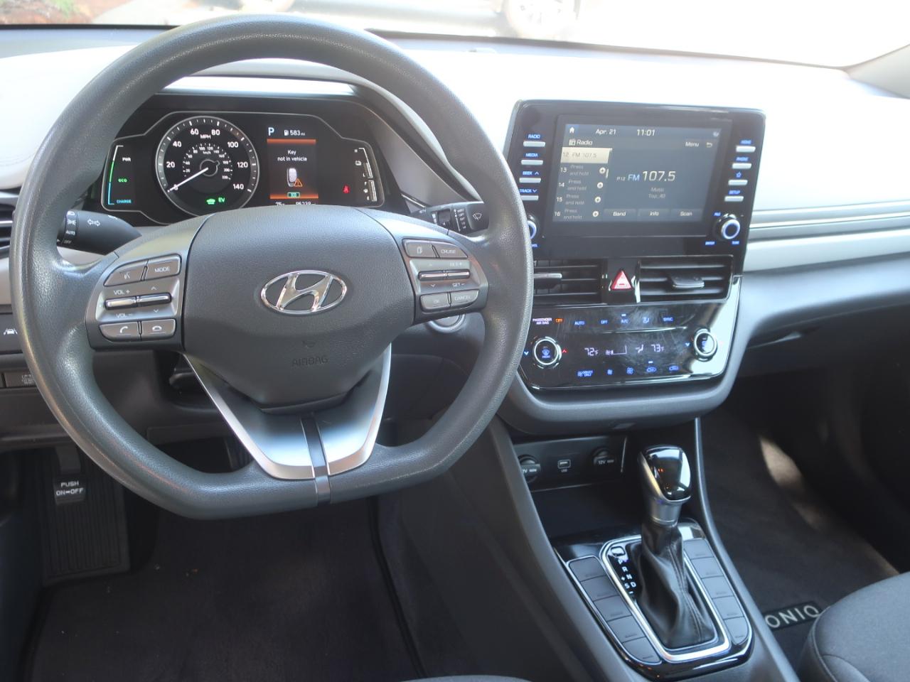 Hyundai Ioniq Hybrid Blue 2020