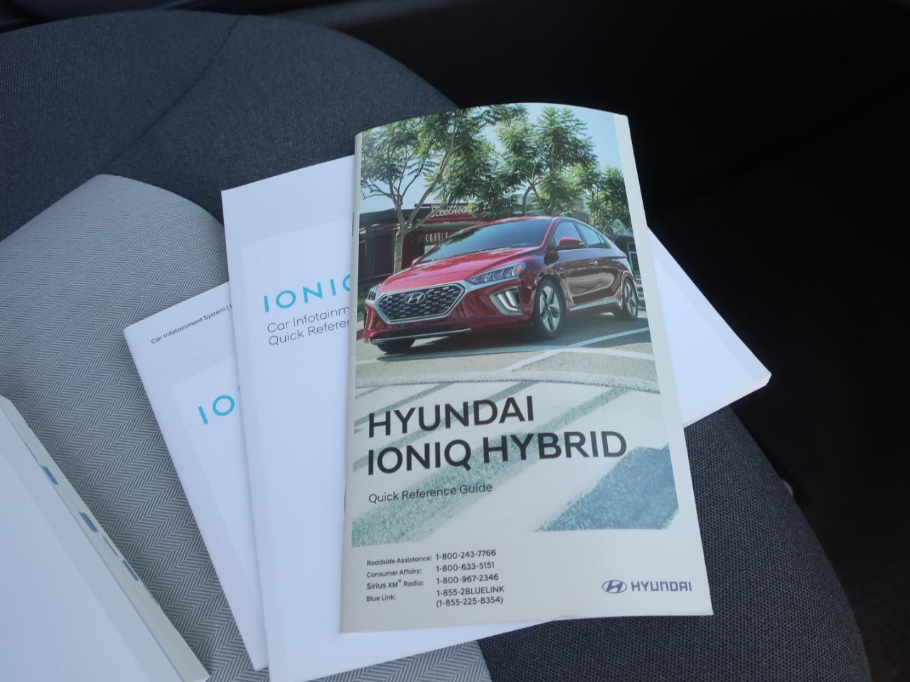 Hyundai Ioniq Hybrid Blue 2020