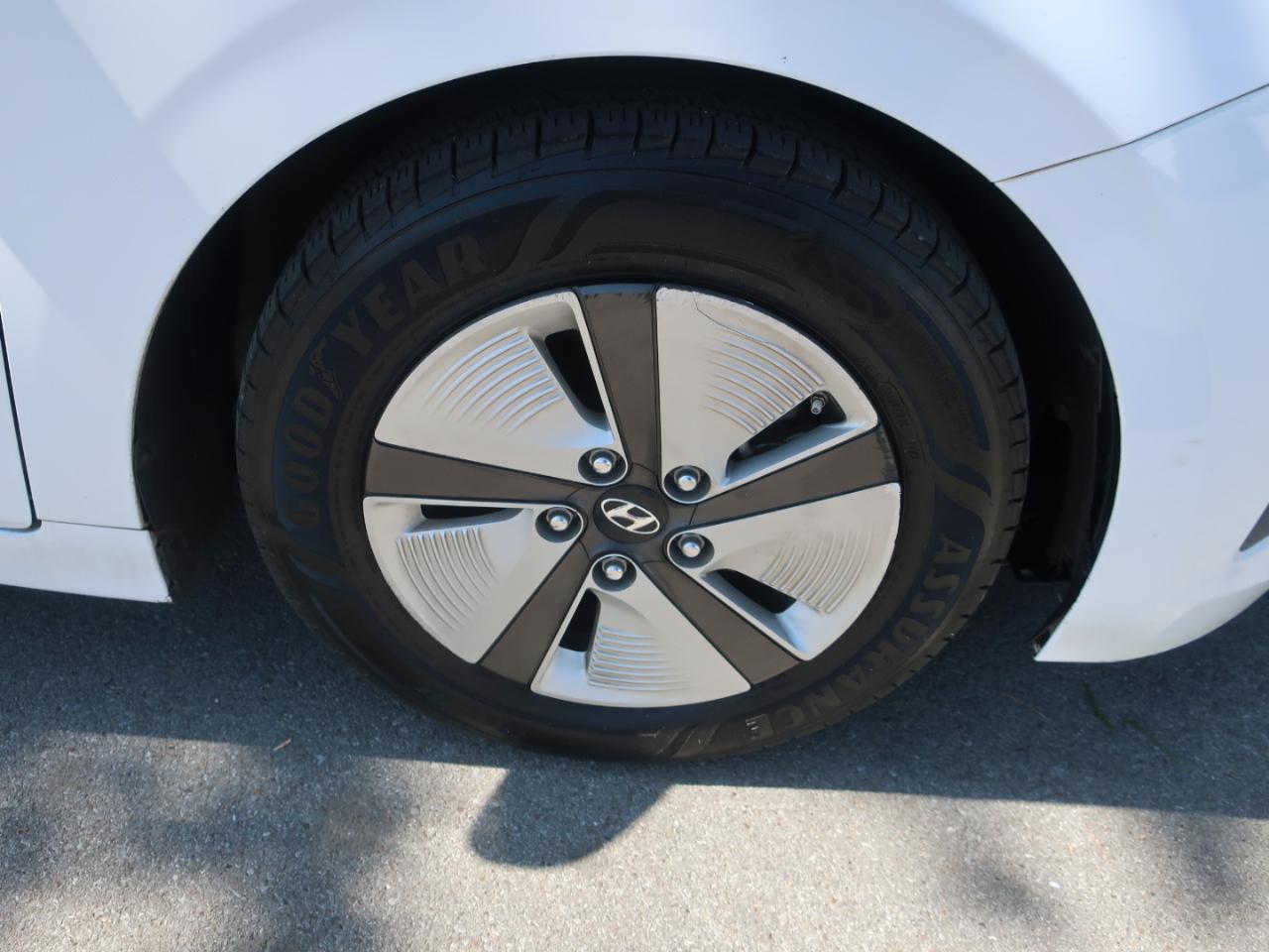 Hyundai Ioniq Hybrid Blue 2020