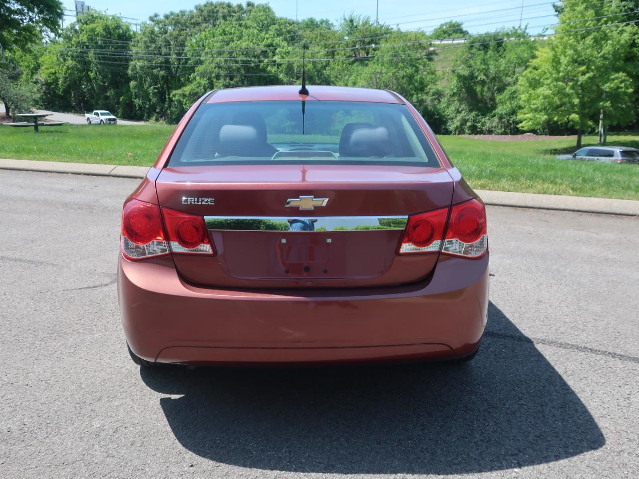 Chevrolet Cruze LS Auto 2013