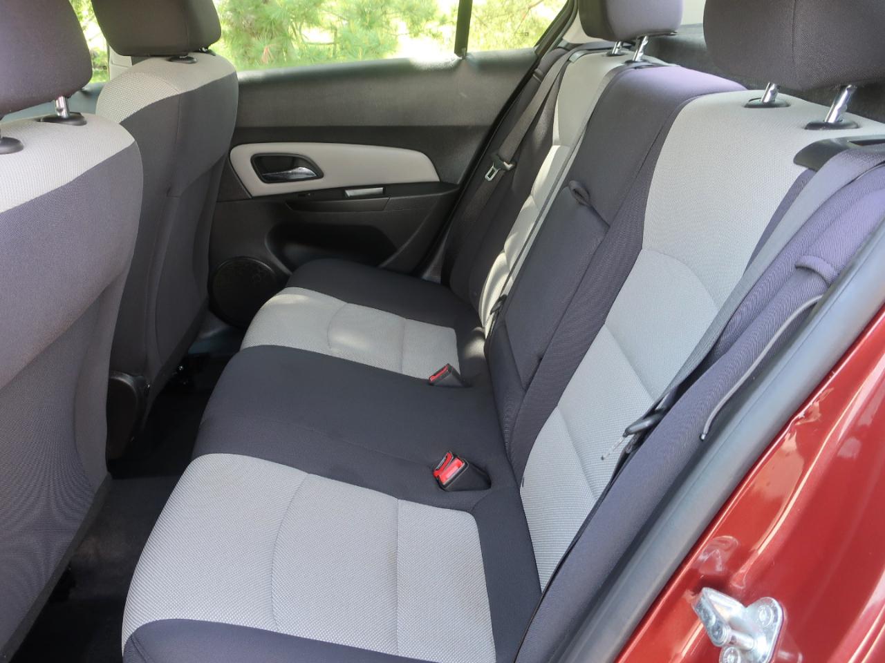 Chevrolet Cruze LS Auto 2013