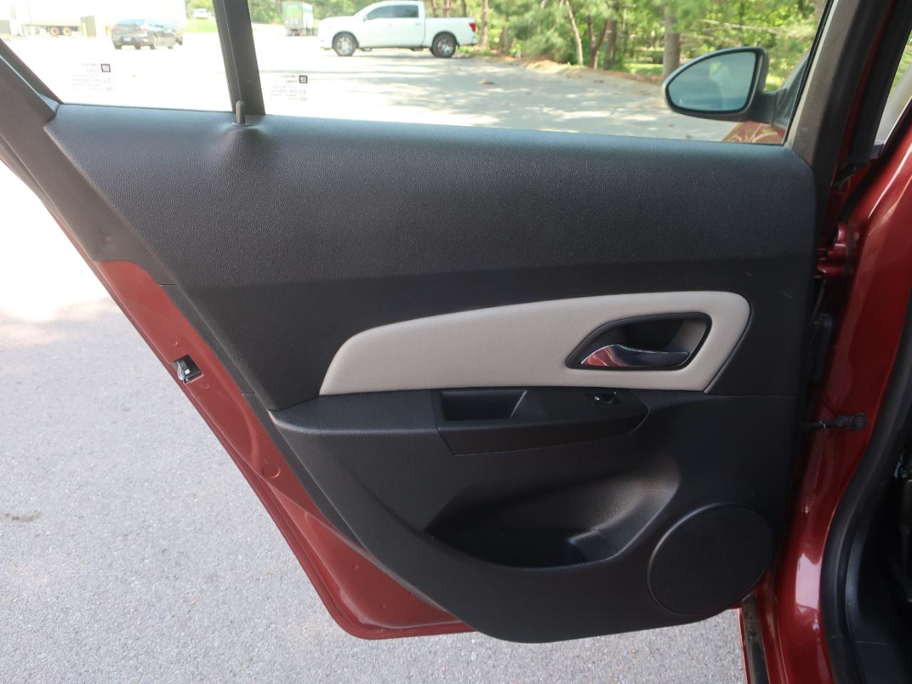 Chevrolet Cruze LS Auto 2013