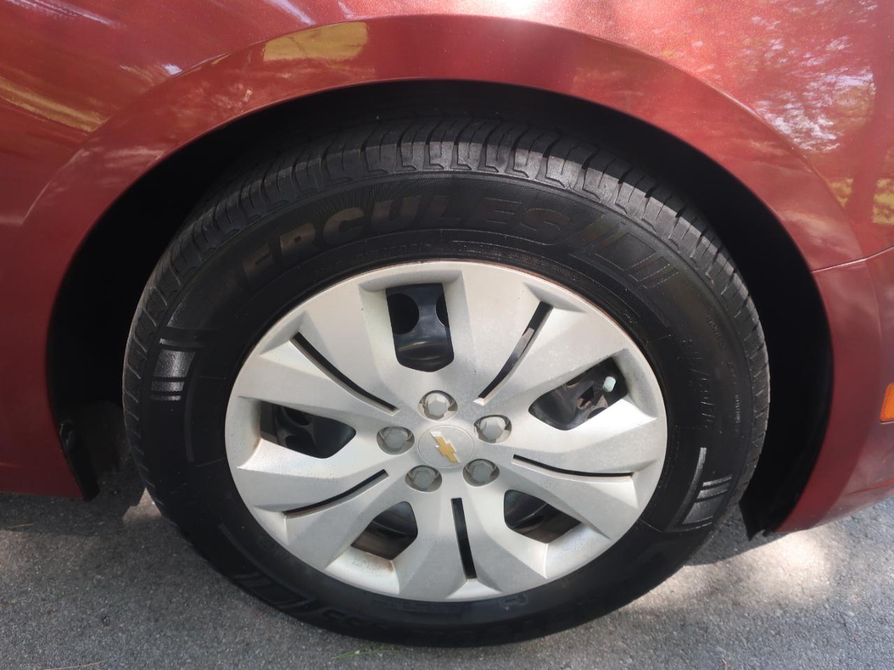 Chevrolet Cruze LS Auto 2013