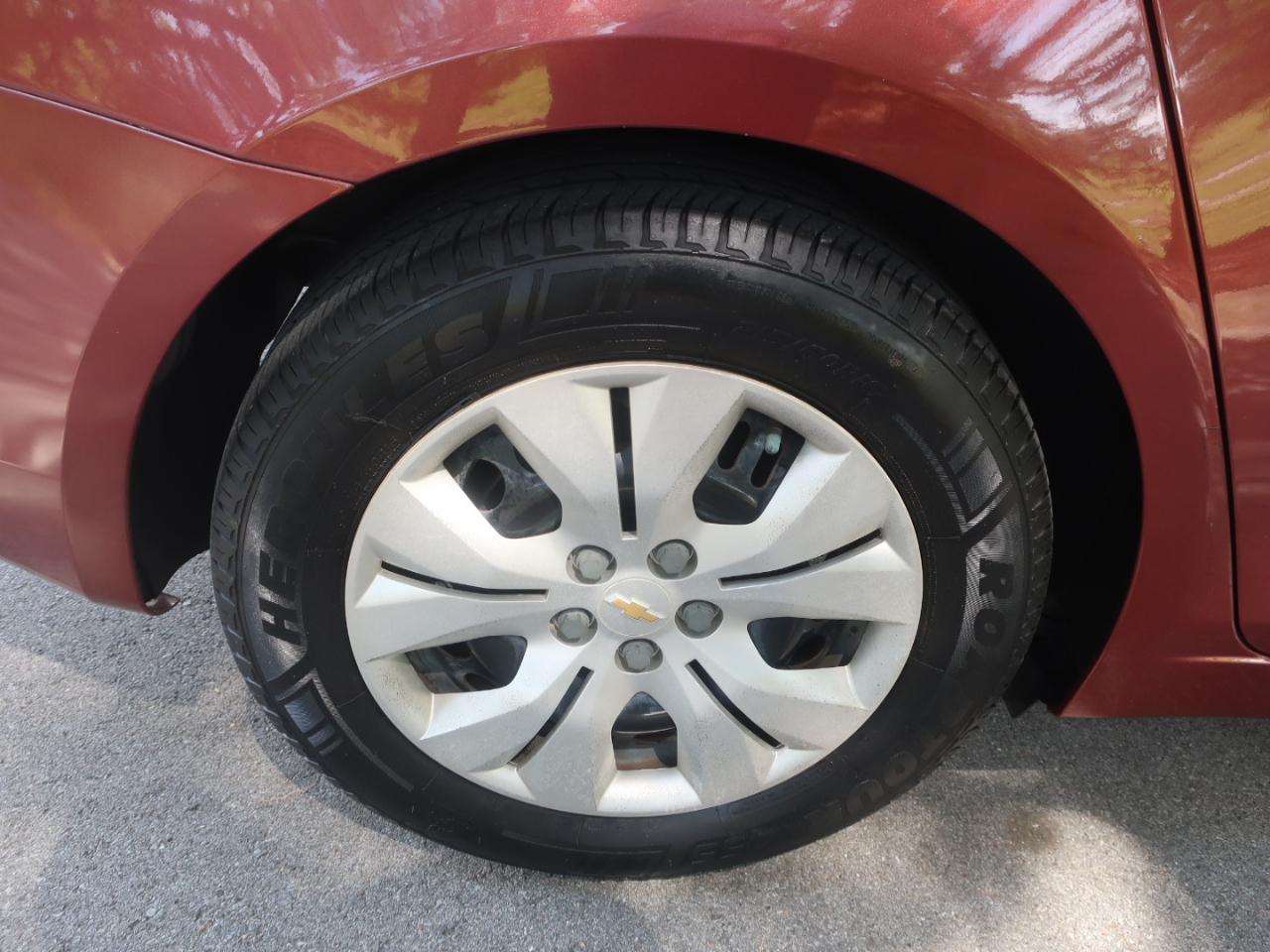 Chevrolet Cruze LS Auto 2013