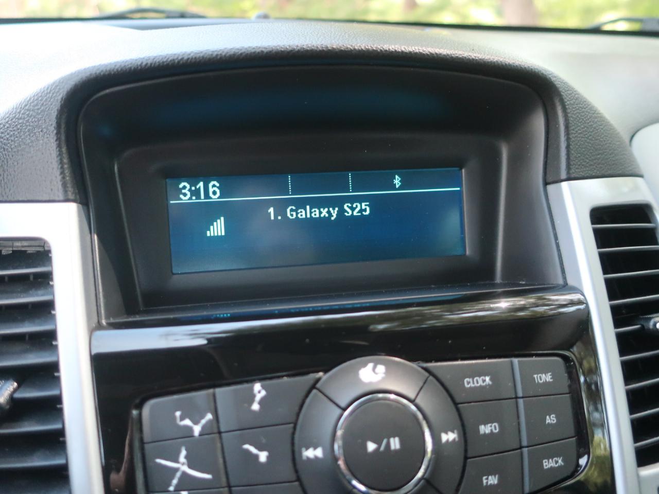 Chevrolet Cruze LS Auto 2013