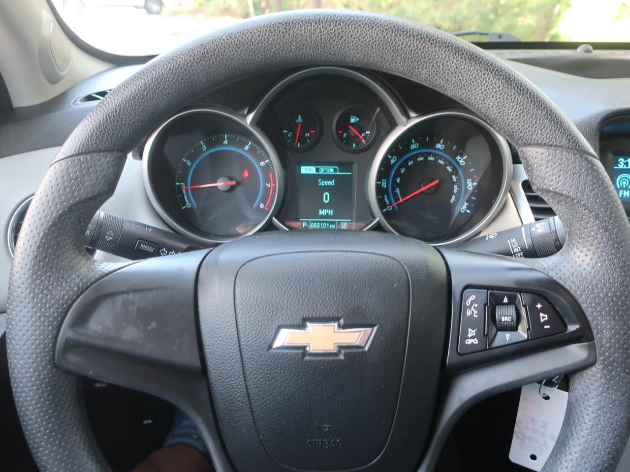 Chevrolet Cruze LS Auto 2013