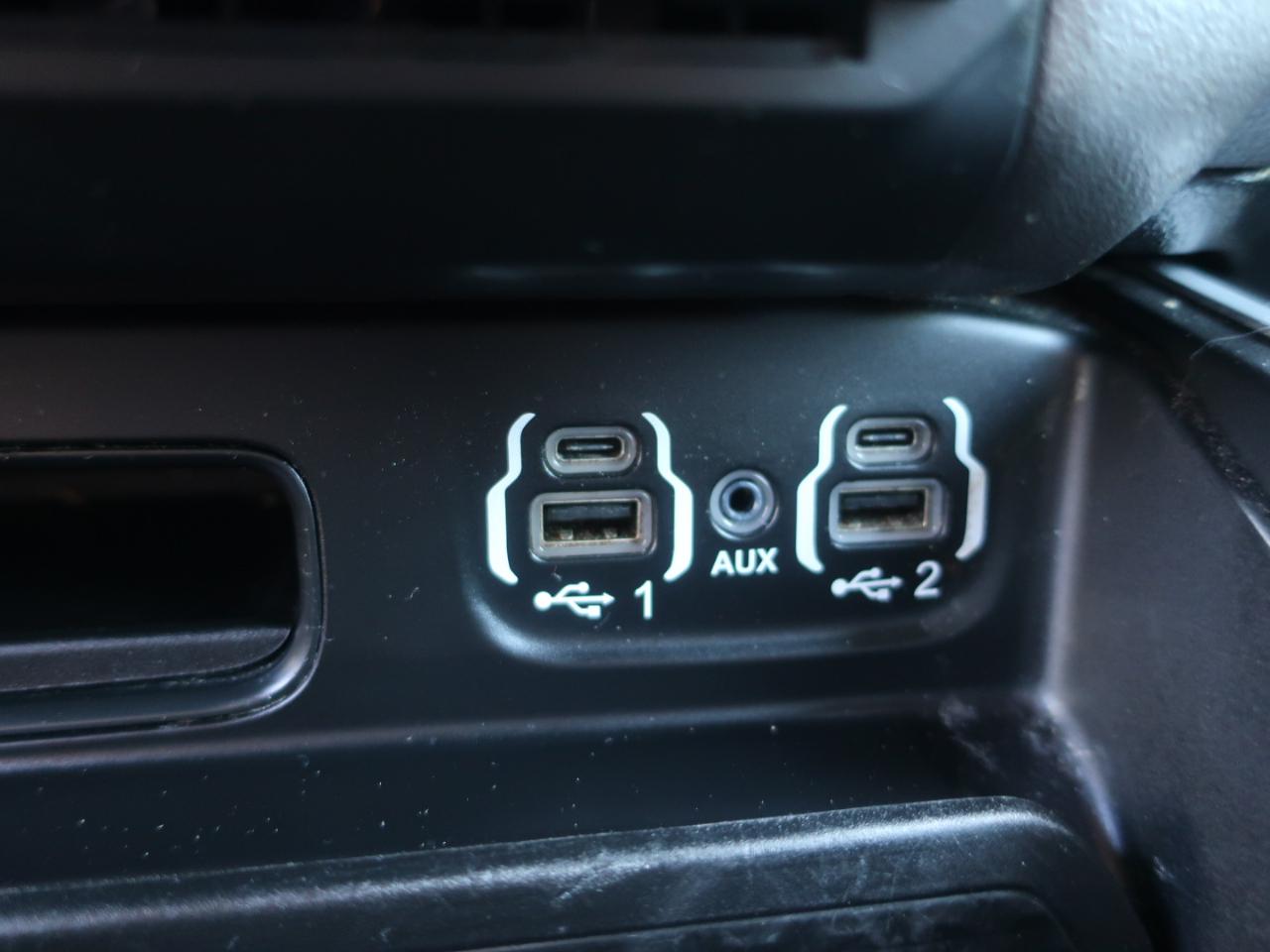 RAM 1500 Big Horn Crew Cab SWB 4WD 2021