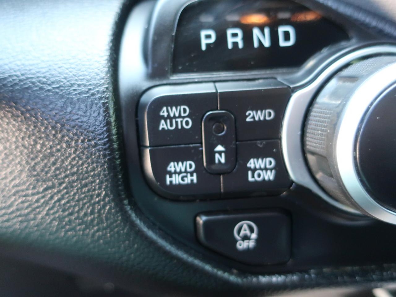 RAM 1500 Big Horn Crew Cab SWB 4WD 2021