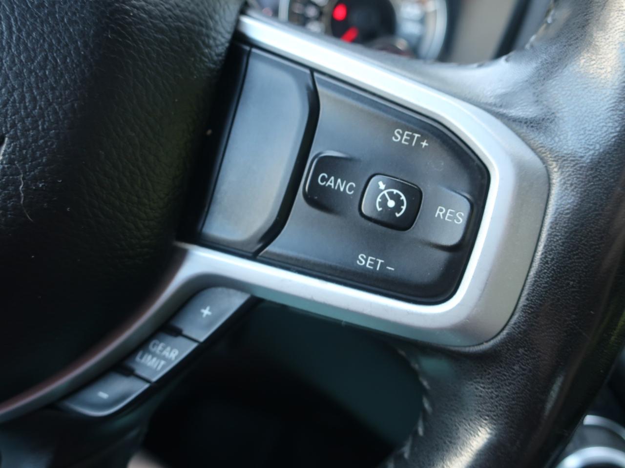 RAM 1500 Big Horn Crew Cab SWB 4WD 2021