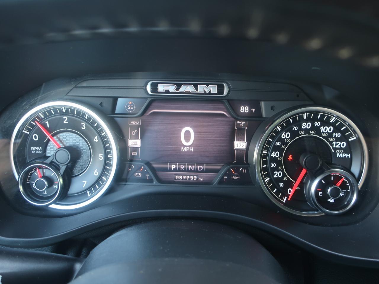 RAM 1500 Big Horn Crew Cab SWB 4WD 2021