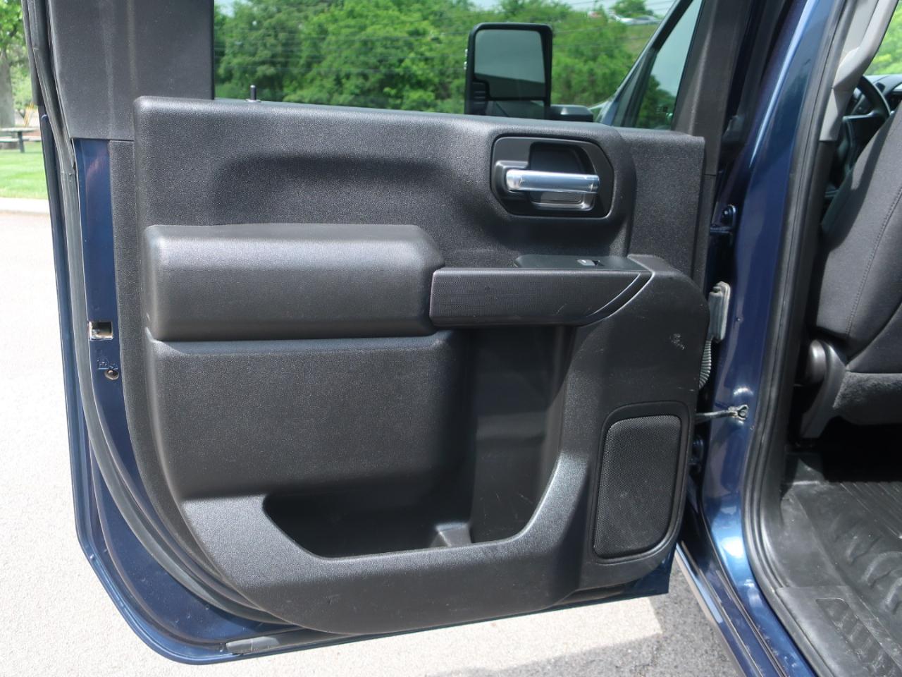 Chevrolet Silverado 2500HD Work Truck Crew Cab Long Box 4WD 2023