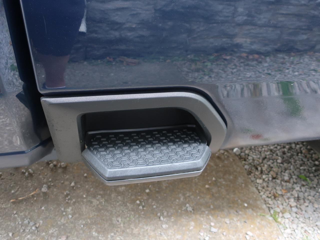 Chevrolet Silverado 2500HD Work Truck Crew Cab Long Box 4WD 2023