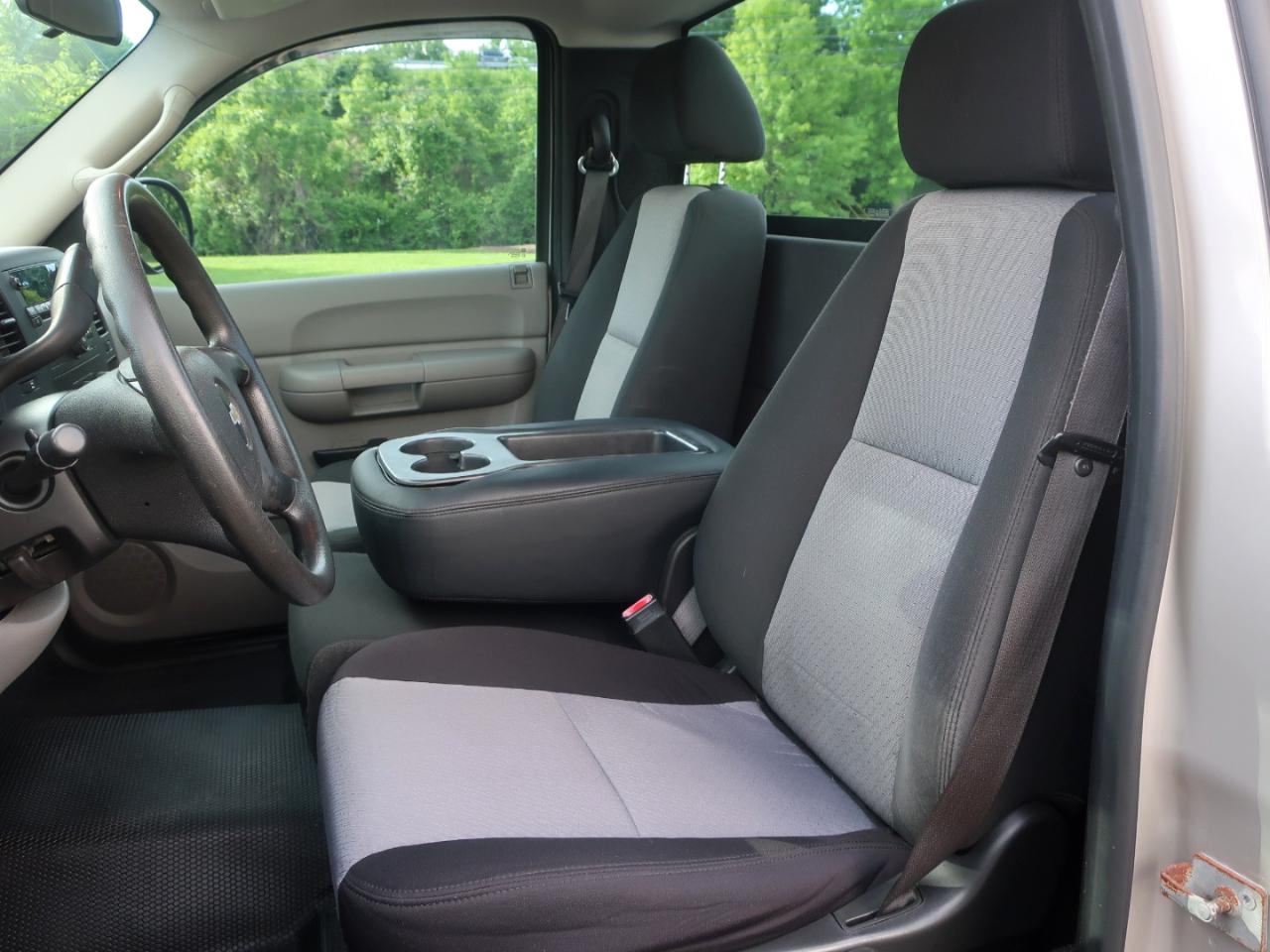 Chevrolet Silverado 1500 Work Truck Standard Box 2WD 2009