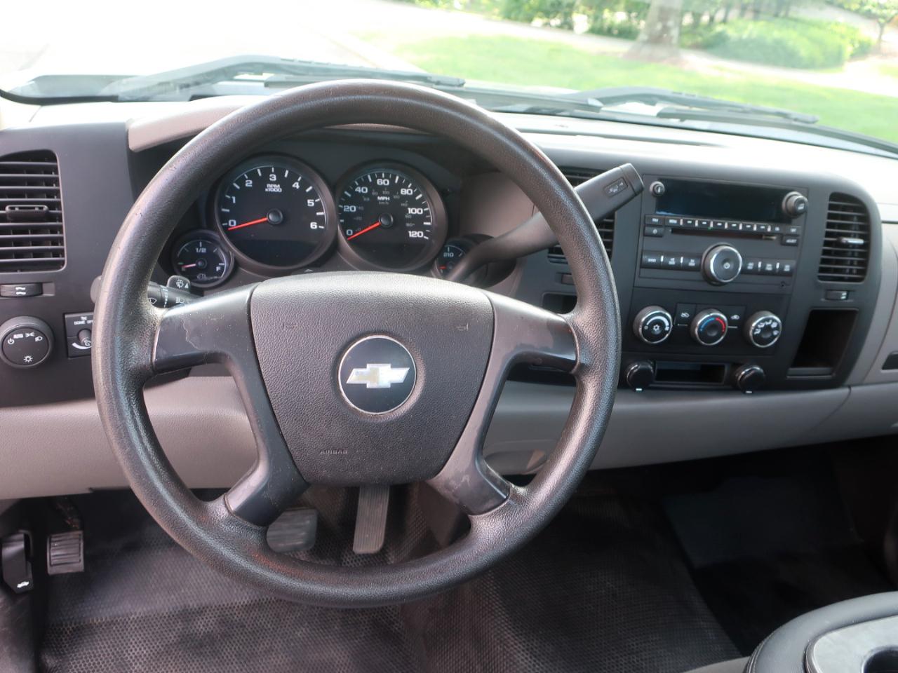 Chevrolet Silverado 1500 Work Truck Standard Box 2WD 2009