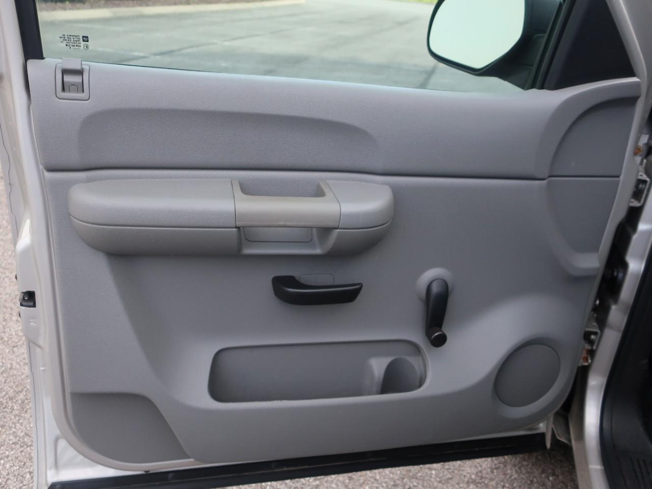 Chevrolet Silverado 1500 Work Truck Standard Box 2WD 2009