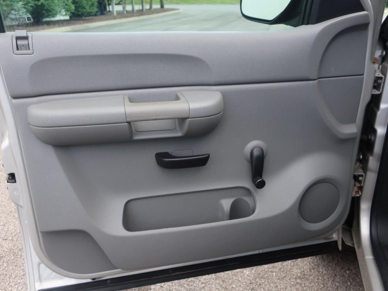 Chevrolet Silverado 1500 Work Truck Standard Box 2WD 2009