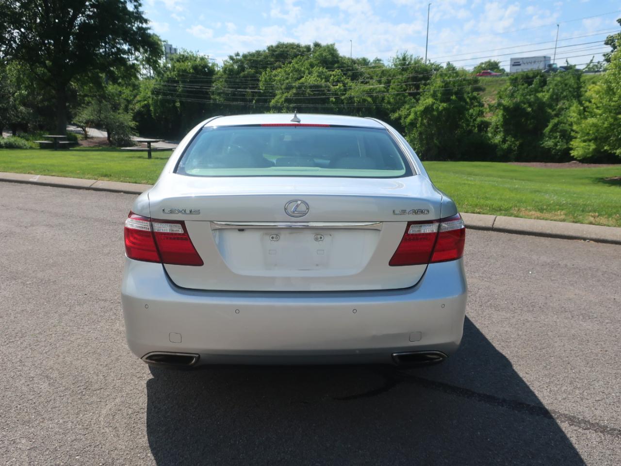 Lexus LS 460 Luxury Sedan 2008
