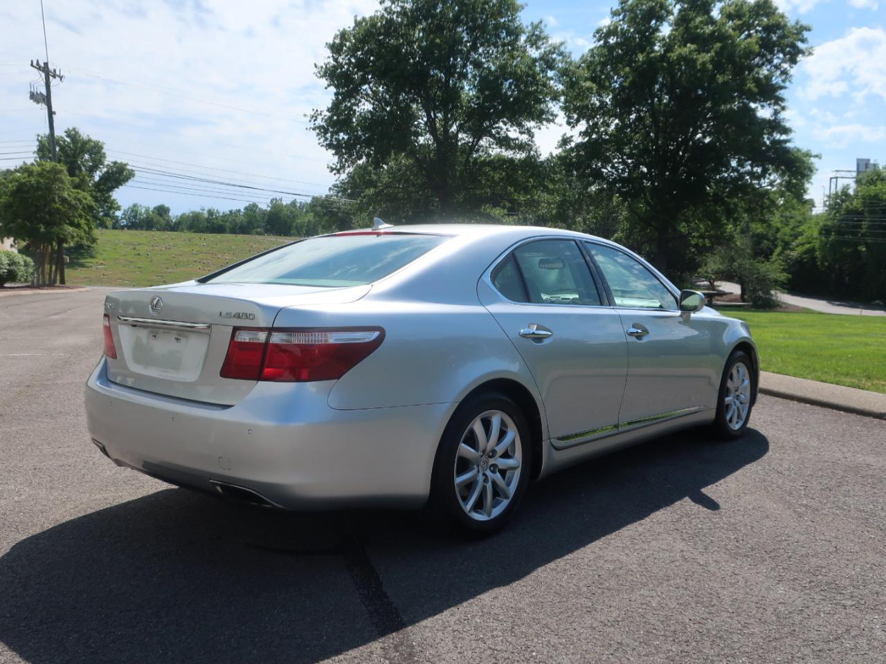 Lexus LS 460 Luxury Sedan 2008