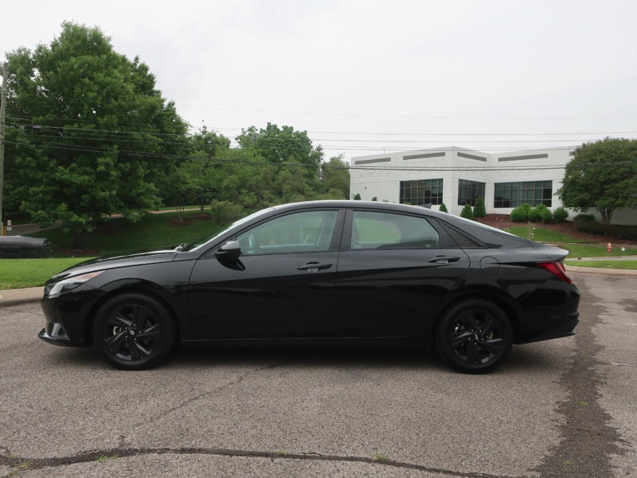 Hyundai Elantra SEL 2021