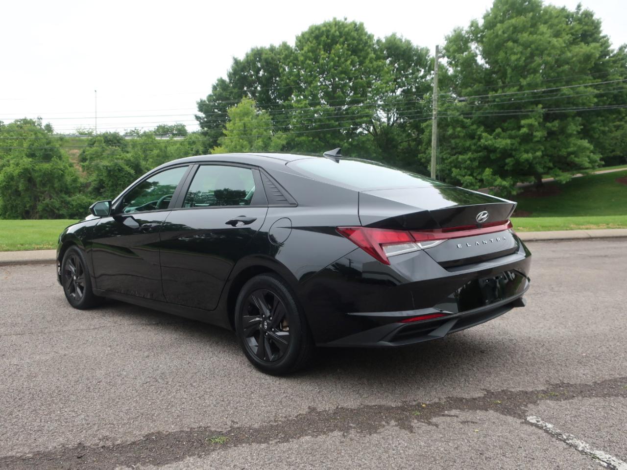 Hyundai Elantra SEL 2021