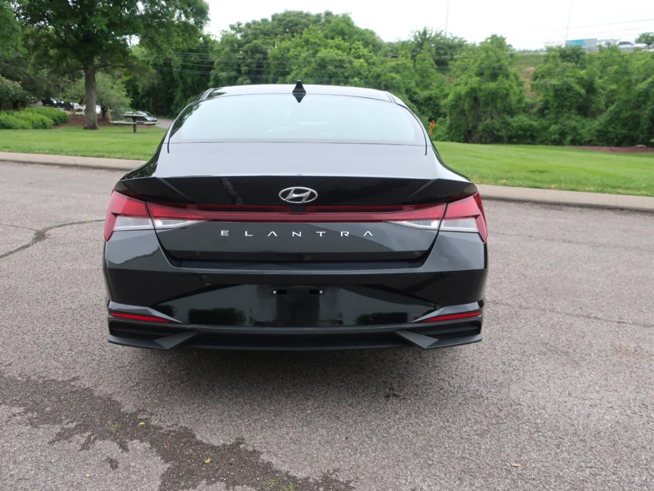 Hyundai Elantra SEL 2021