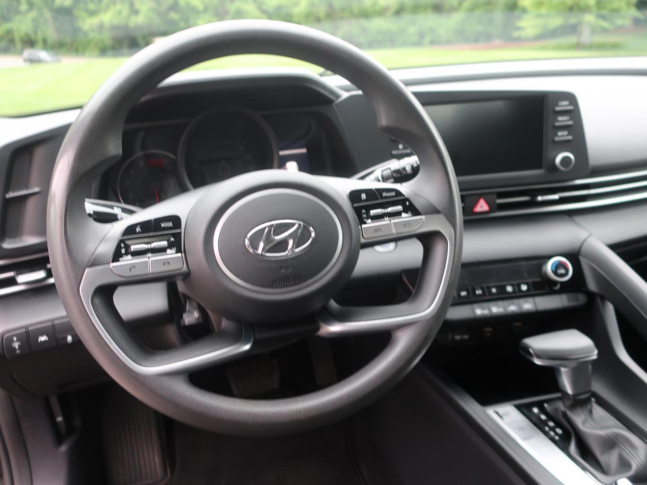 Hyundai Elantra SEL 2021