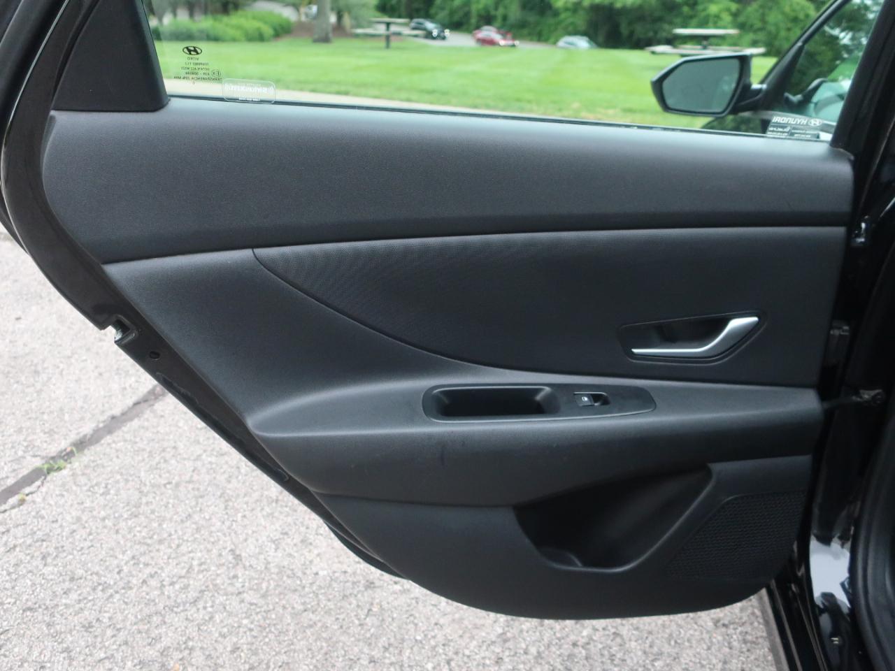 Hyundai Elantra SEL 2021