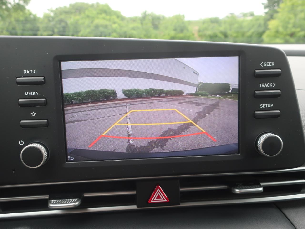 Hyundai Elantra SEL 2021