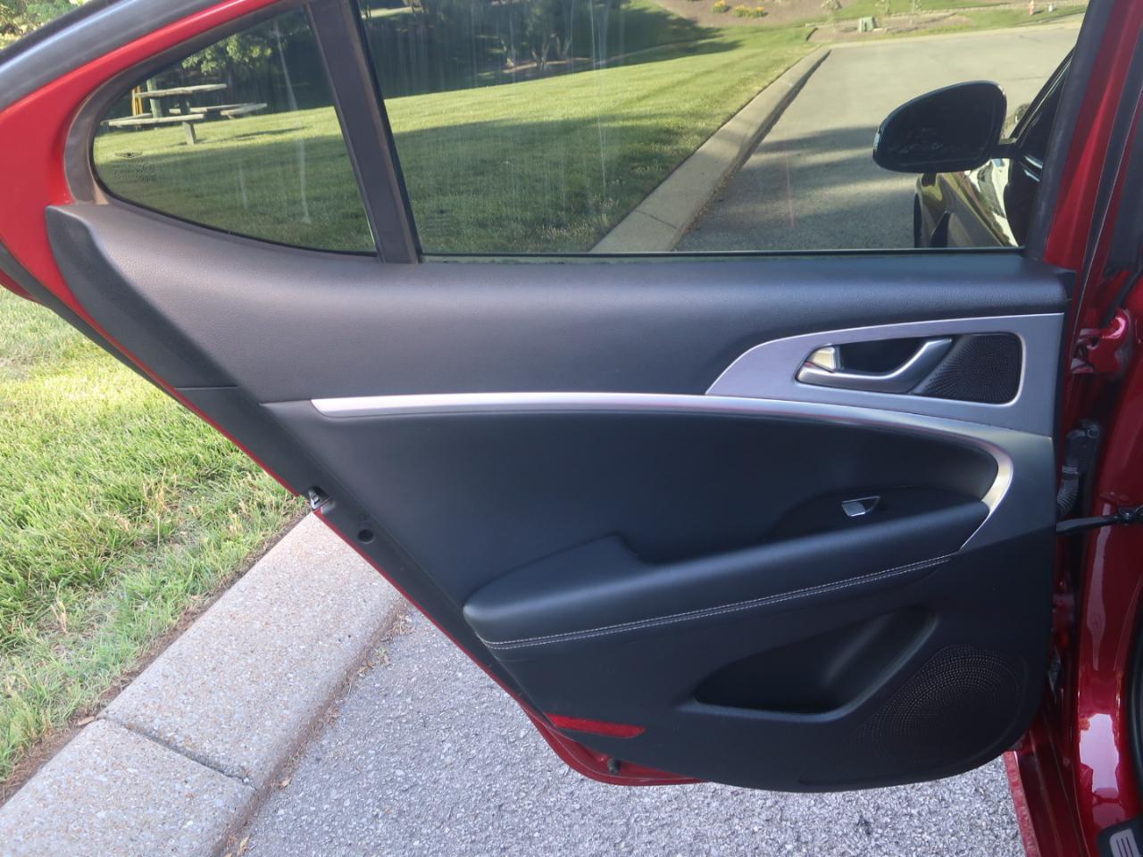 Genesis G70 2.0T Sport 6M 2019
