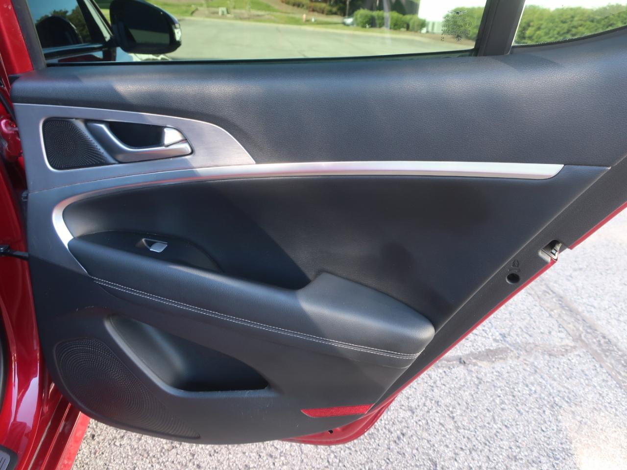 Genesis G70 2.0T Sport 6M 2019