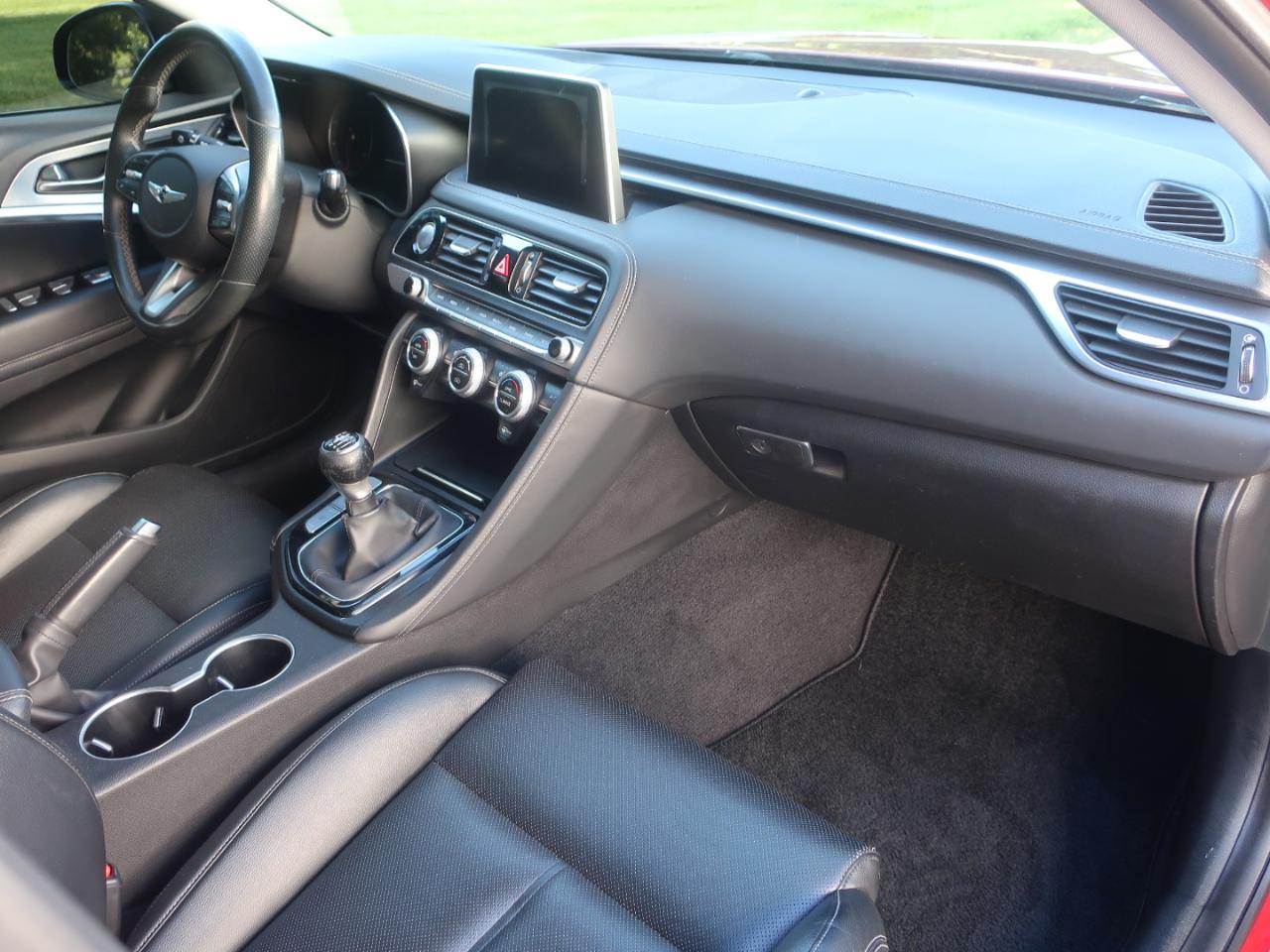 Genesis G70 2.0T Sport 6M 2019