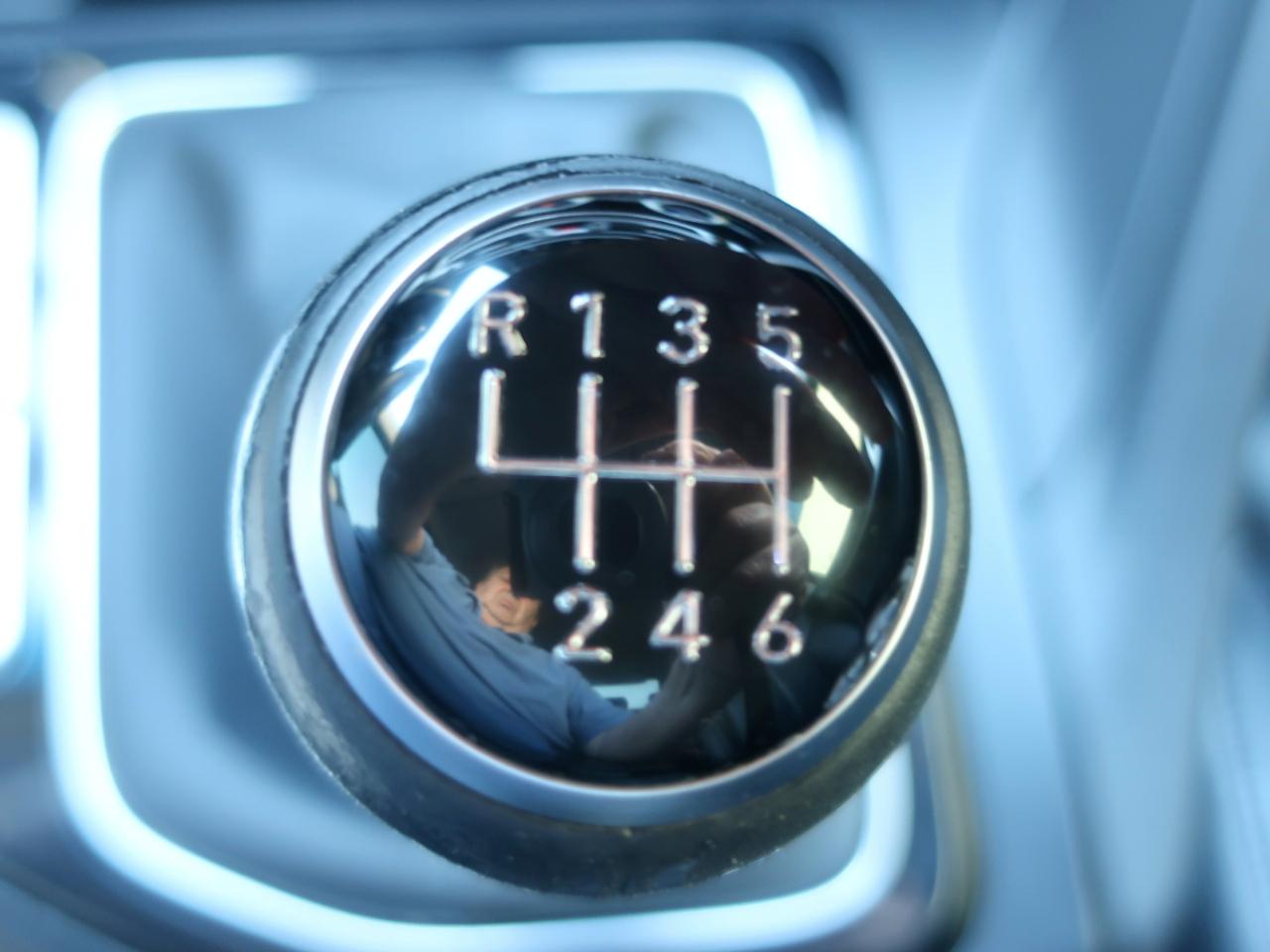 Genesis G70 2.0T Sport 6M 2019