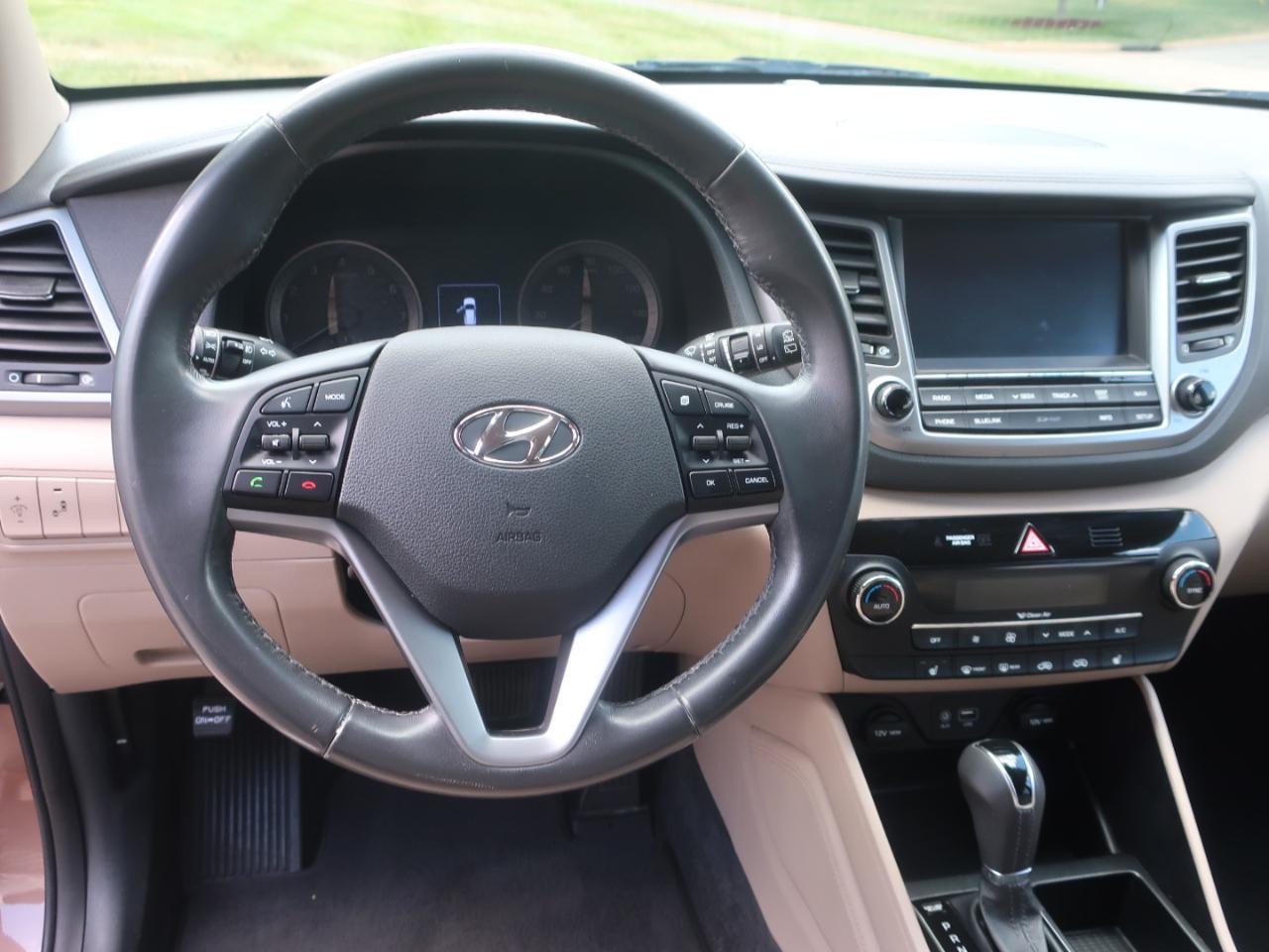 Hyundai Tucson Limited 4D SUV FWD 2016