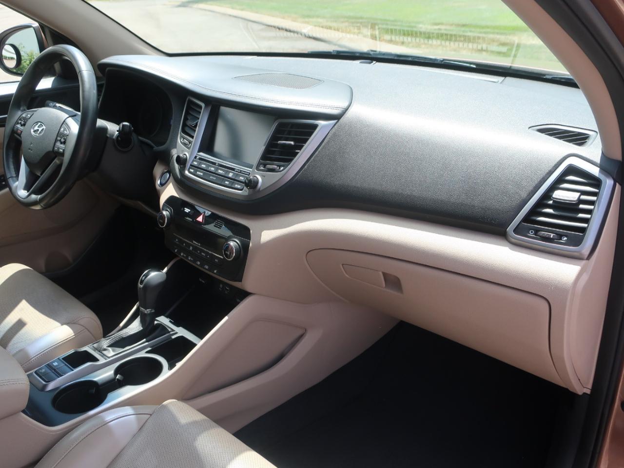 Hyundai Tucson Limited 4D SUV FWD 2016