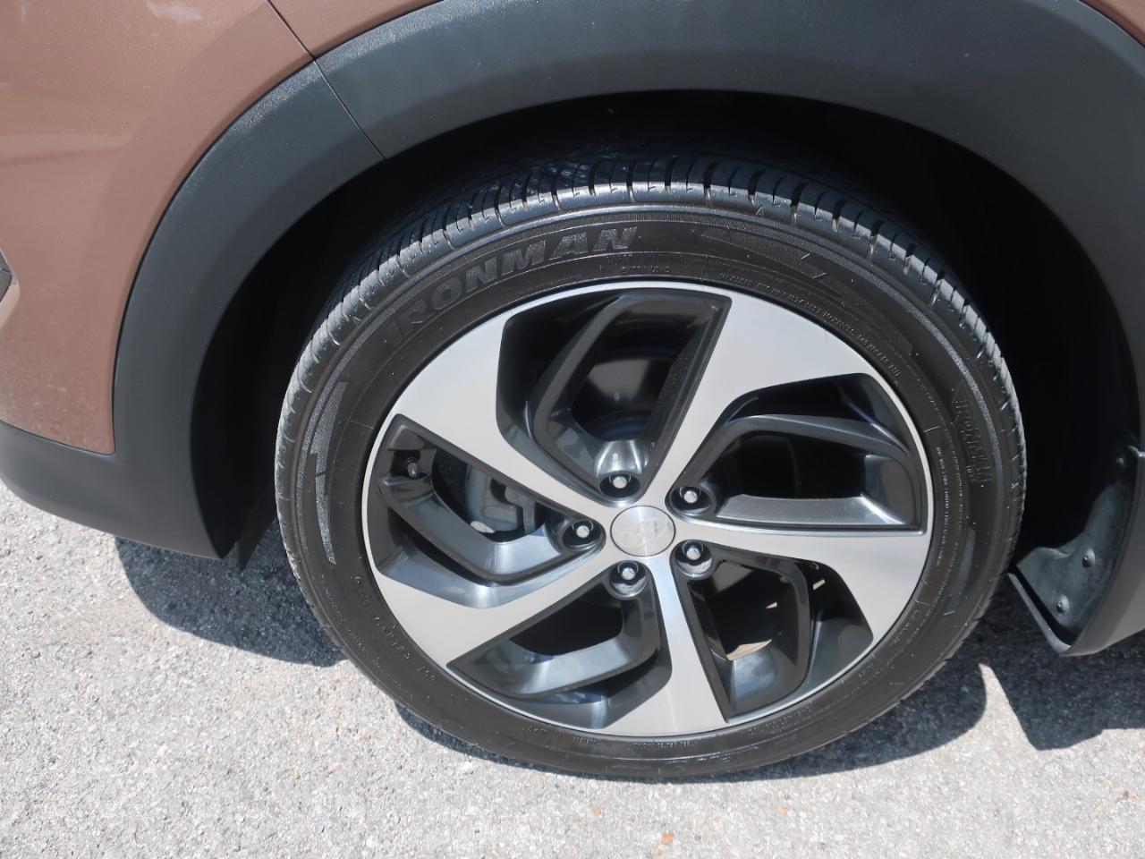 Hyundai Tucson Limited 4D SUV FWD 2016