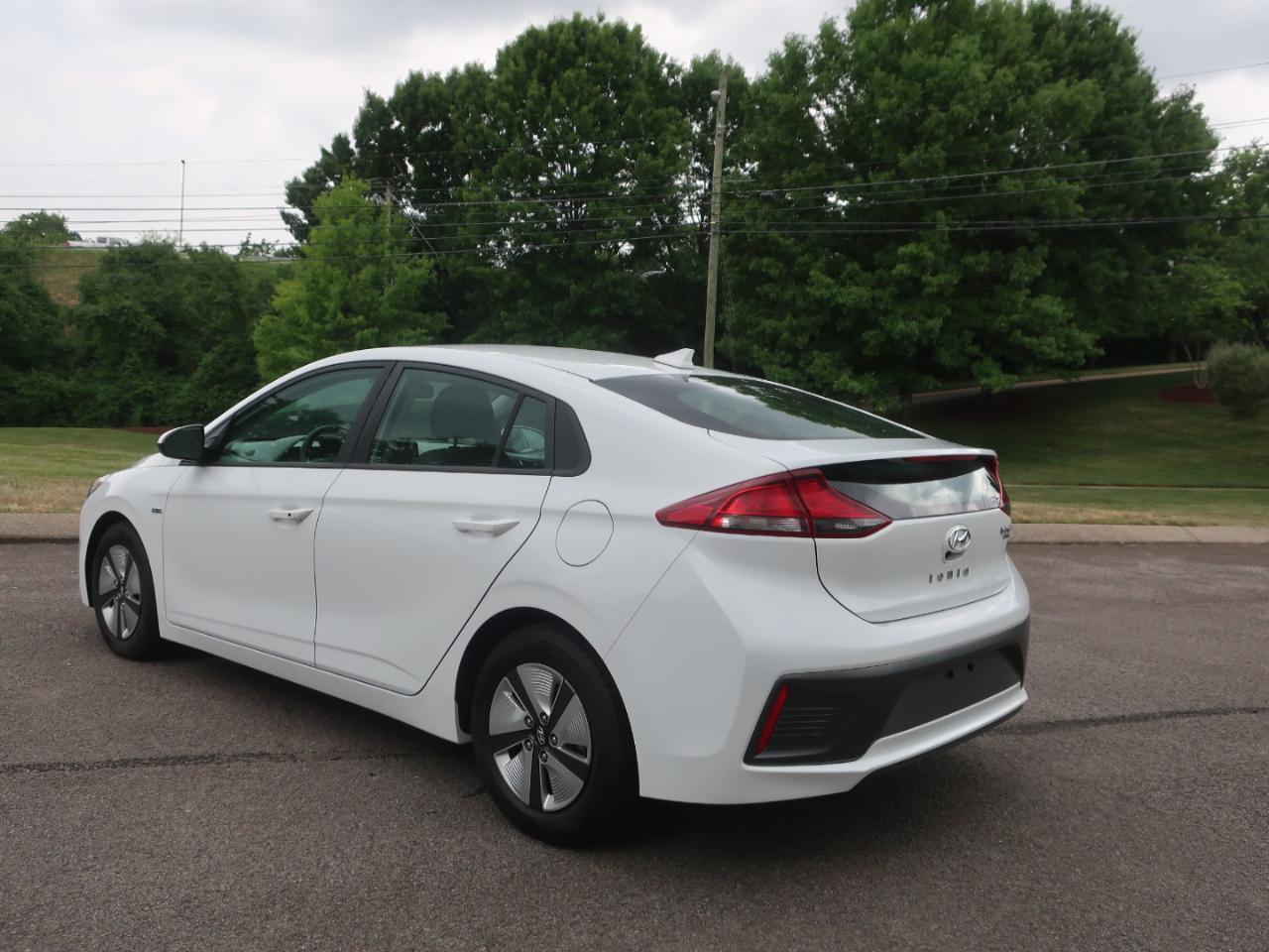 Hyundai Ioniq Hybrid Blue 2020