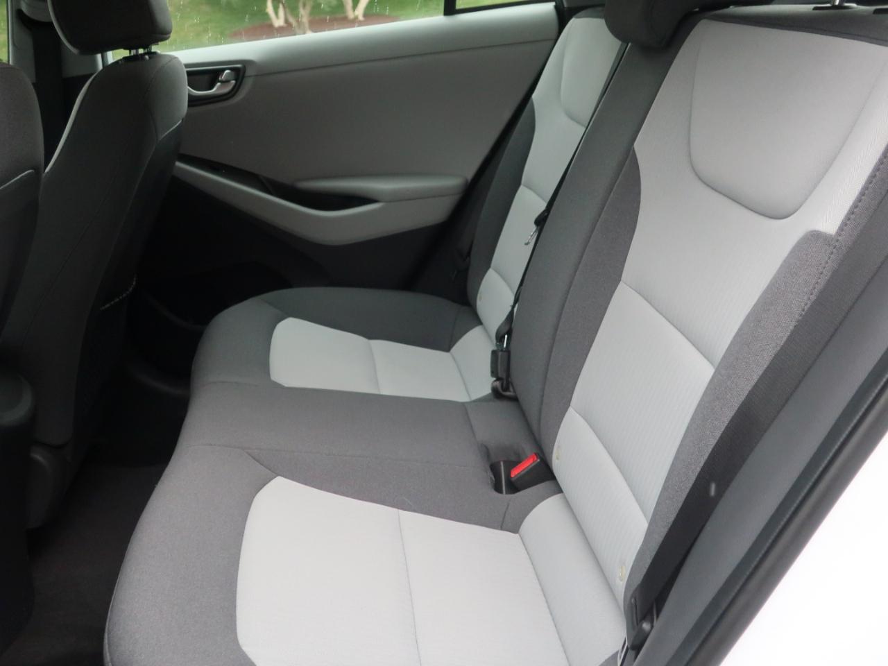 Hyundai Ioniq Hybrid Blue 2020
