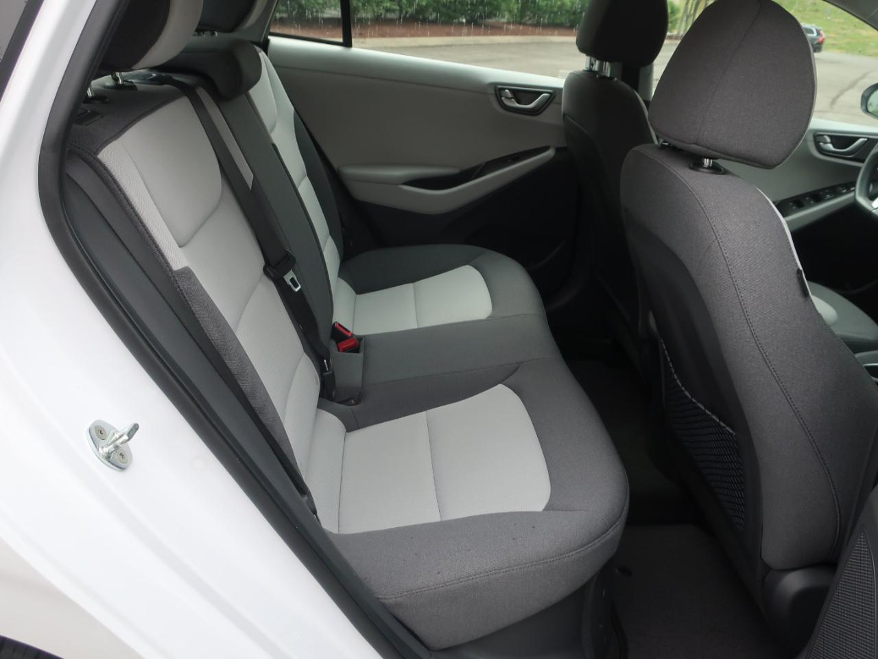 Hyundai Ioniq Hybrid Blue 2020