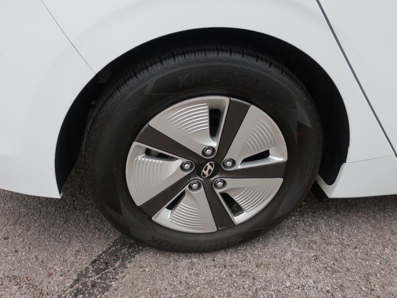Hyundai Ioniq Hybrid Blue 2020