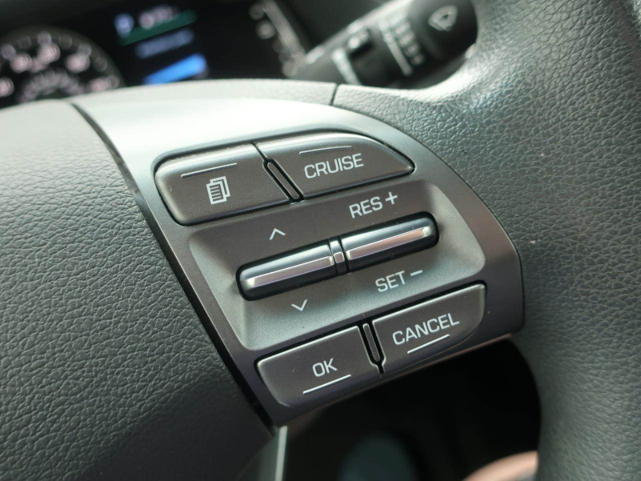 Hyundai Ioniq Hybrid Blue 2020