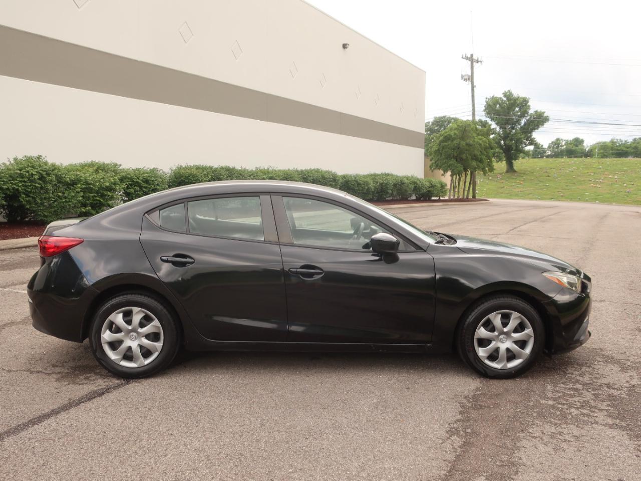 Mazda MAZDA3 i Sport AT 4-Door 2016