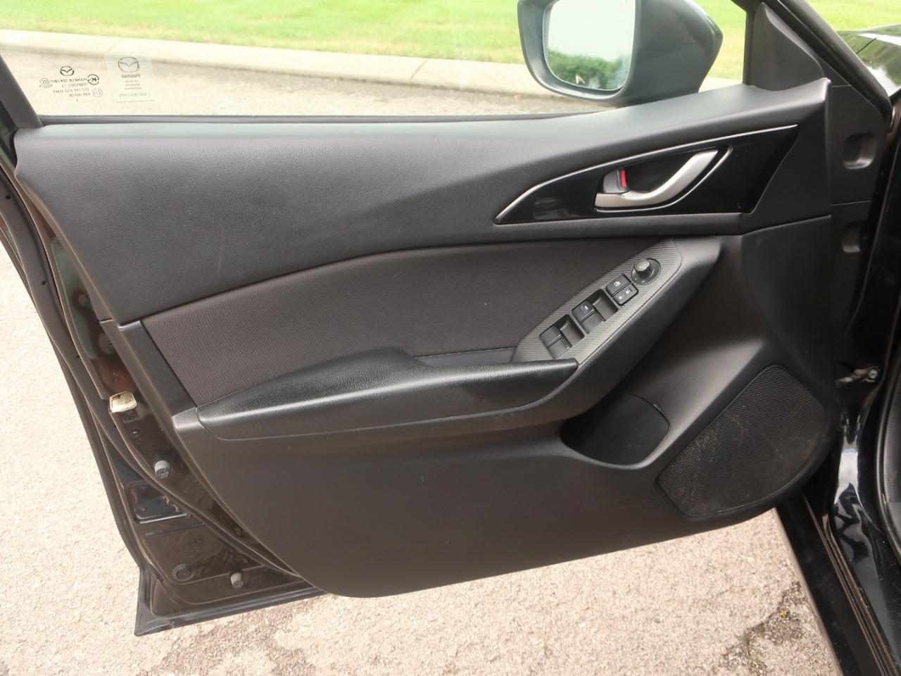 Mazda MAZDA3 i Sport AT 4-Door 2016